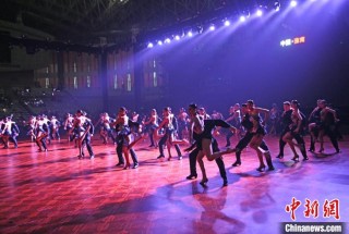 1300余名舞者逐鹿中国体育舞蹈公开系列赛（淮南站）