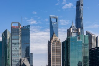 上半年大宗交易32宗共计208亿，上海成为“优质资产避风港”