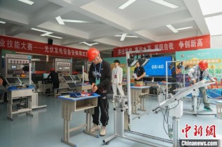 青海西宁举办综合性职业技能大赛 超千名选手角逐“技术能手”
