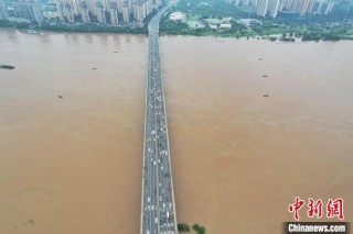 “湘江2024年第2号洪水”构成 长沙橘子洲亲水平台被淹