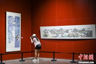现代中国画学术恭请展暨昆明学院美术与艺术设计学院2024出色结业生着作展揭幕